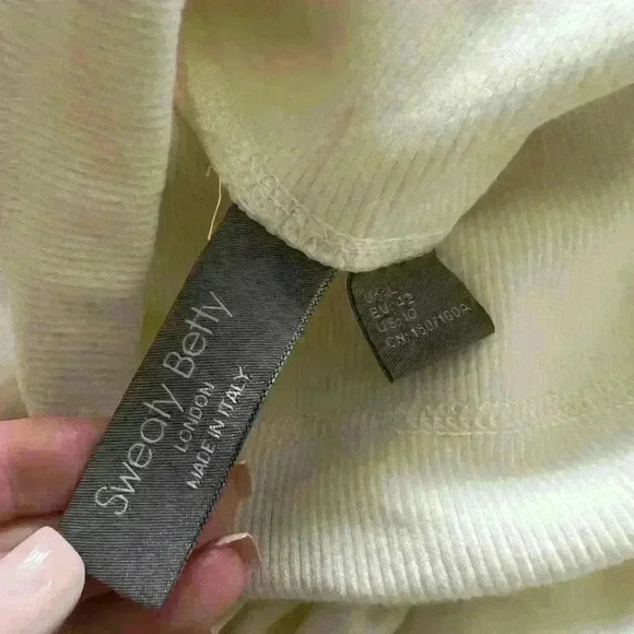 Sweaty Betty Womens Funnel Neck Harmonise Luxe Sweatshirt Ivory Fleece, size 10 - Picture 3 of 4